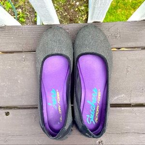 Womens flats. Size 8. Skechers